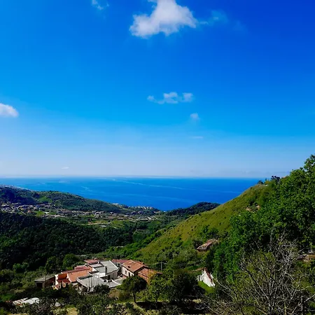 Dino, Casa Con Vista Panoramica A 8 Minuti Dal Centro Di *