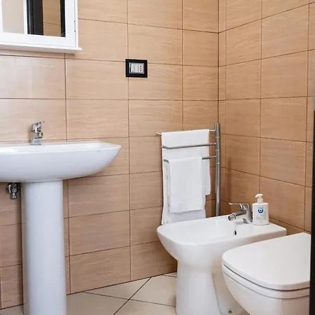 Dino, Casa Con Vista Panoramica A 8 Minuti Dal Centro Di *