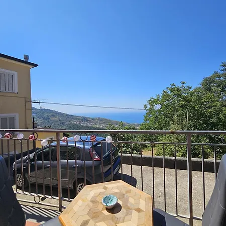 Dino, Casa Con Vista Panoramica A 8 Minuti Dal Centro Di