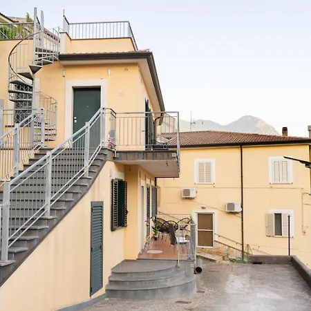 Dino, Casa Con Vista Panoramica A 8 Minuti Dal Centro Di