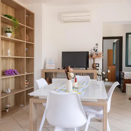 Dino, Casa Con Vista Panoramica A 8 Minuti Dal Centro Di *