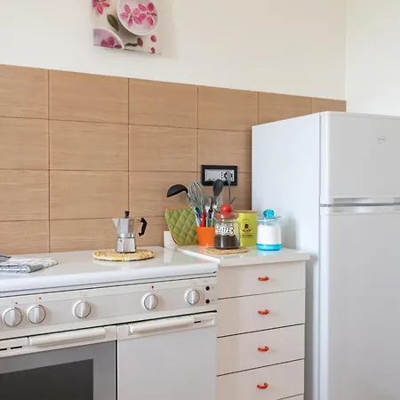 Apartament Dino, Casa Con Vista Panoramica A 8 Minuti Dal Centro Di Diamante