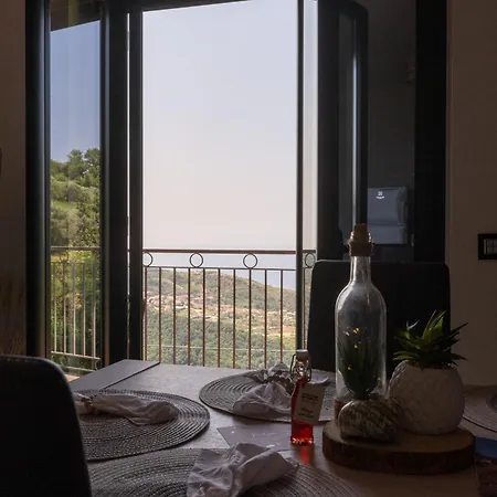 Dino, Casa Con Vista Panoramica A 8 Minuti Dal Centro Di *