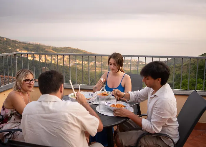 Apartamento Dino, Casa Con Vista Panoramica A 8 Minuti Dal Centro Di Diamante