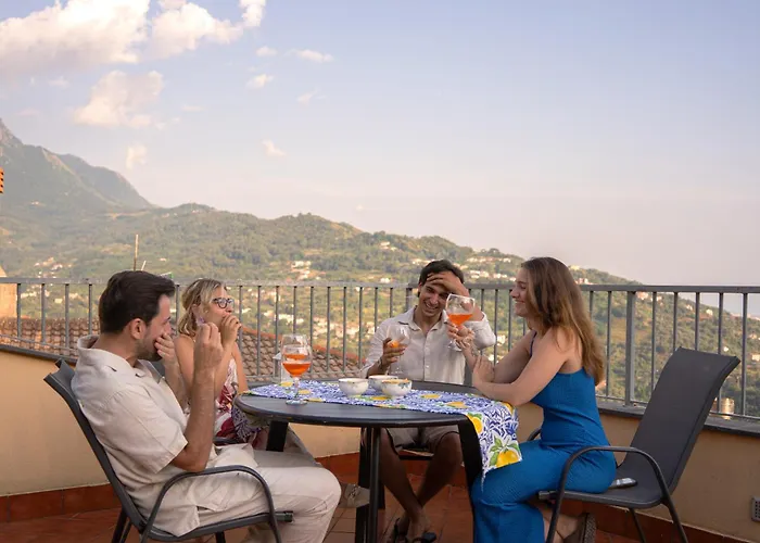 Apartamento Dino, Casa Con Vista Panoramica A 8 Minuti Dal Centro Di *