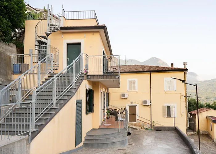 Dino, Casa Con Vista Panoramica A 8 Minuti Dal Centro Di