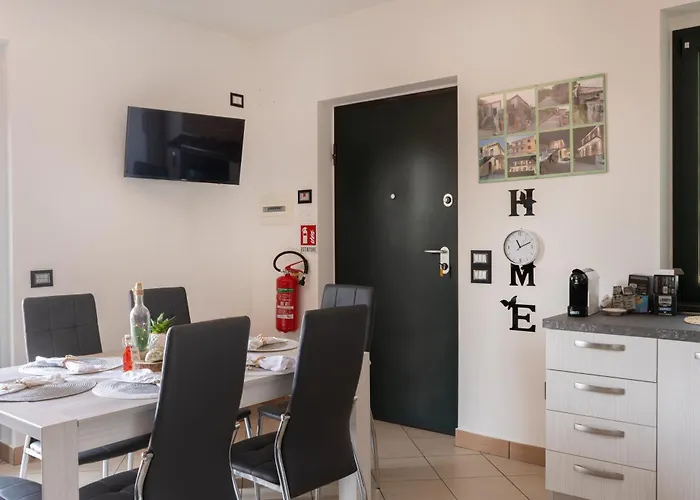 Dino, Casa Con Vista Panoramica A 8 Minuti Dal Centro Di 公寓 迪亚曼特